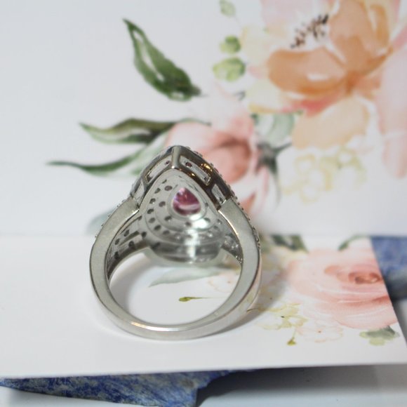 💍🤍Iced Out Pink Sapphire Pear Cubic Zirconia Cocktail Teardrop Ring💍🤍 - Picture 6 of 9